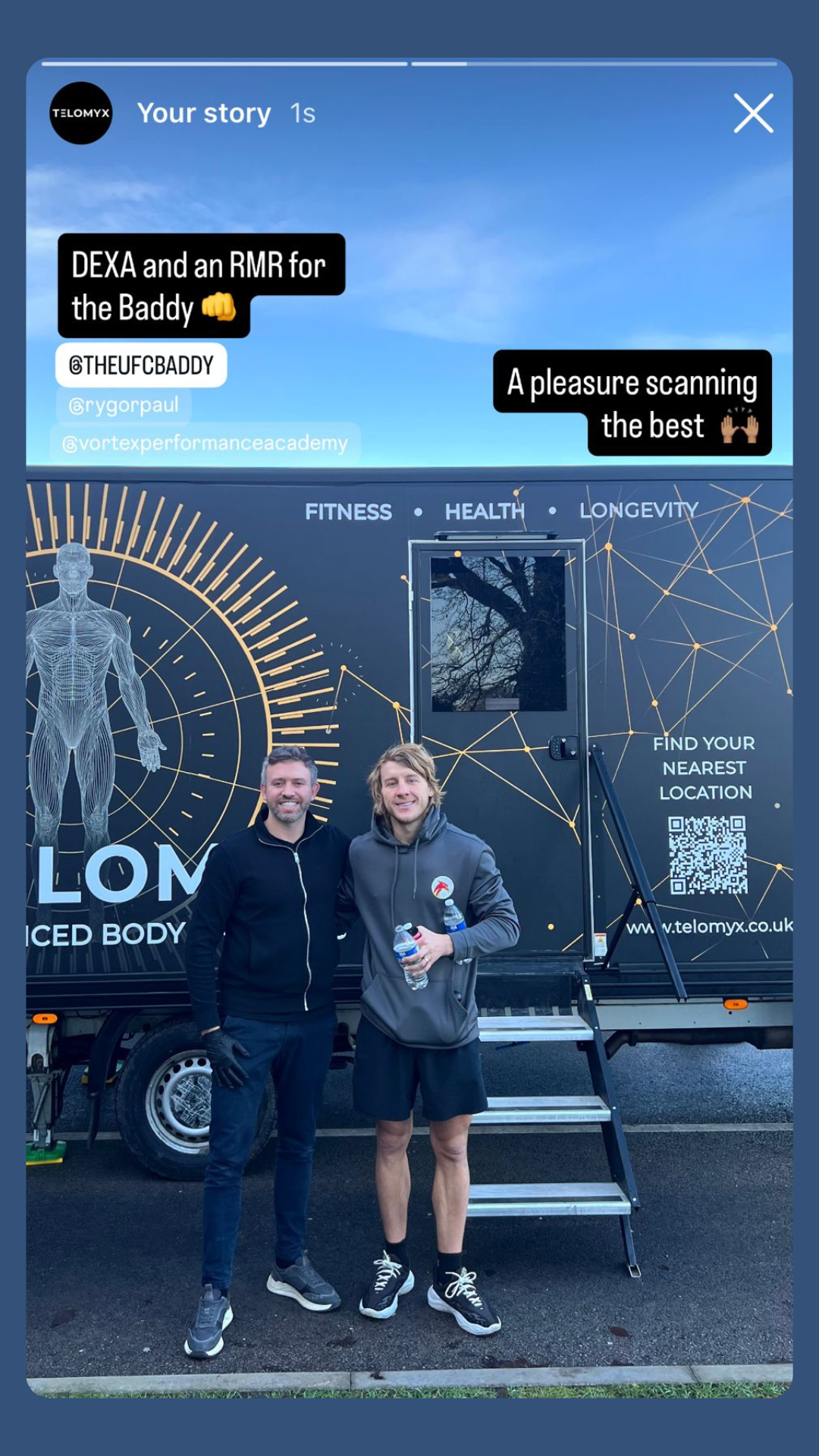 A happy customer posting on instagram about telomyx