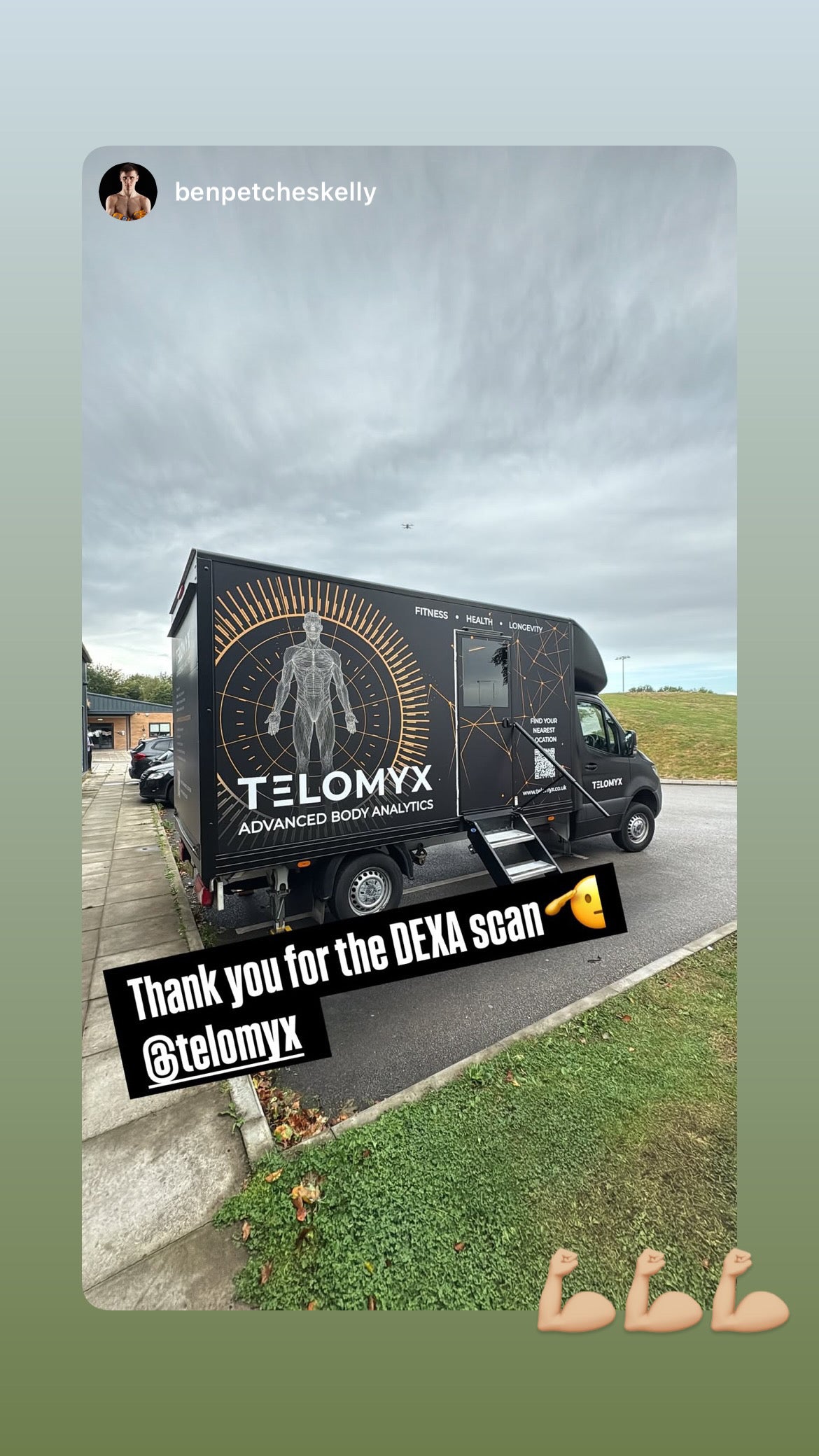A happy customer posting on instagram about telomyx