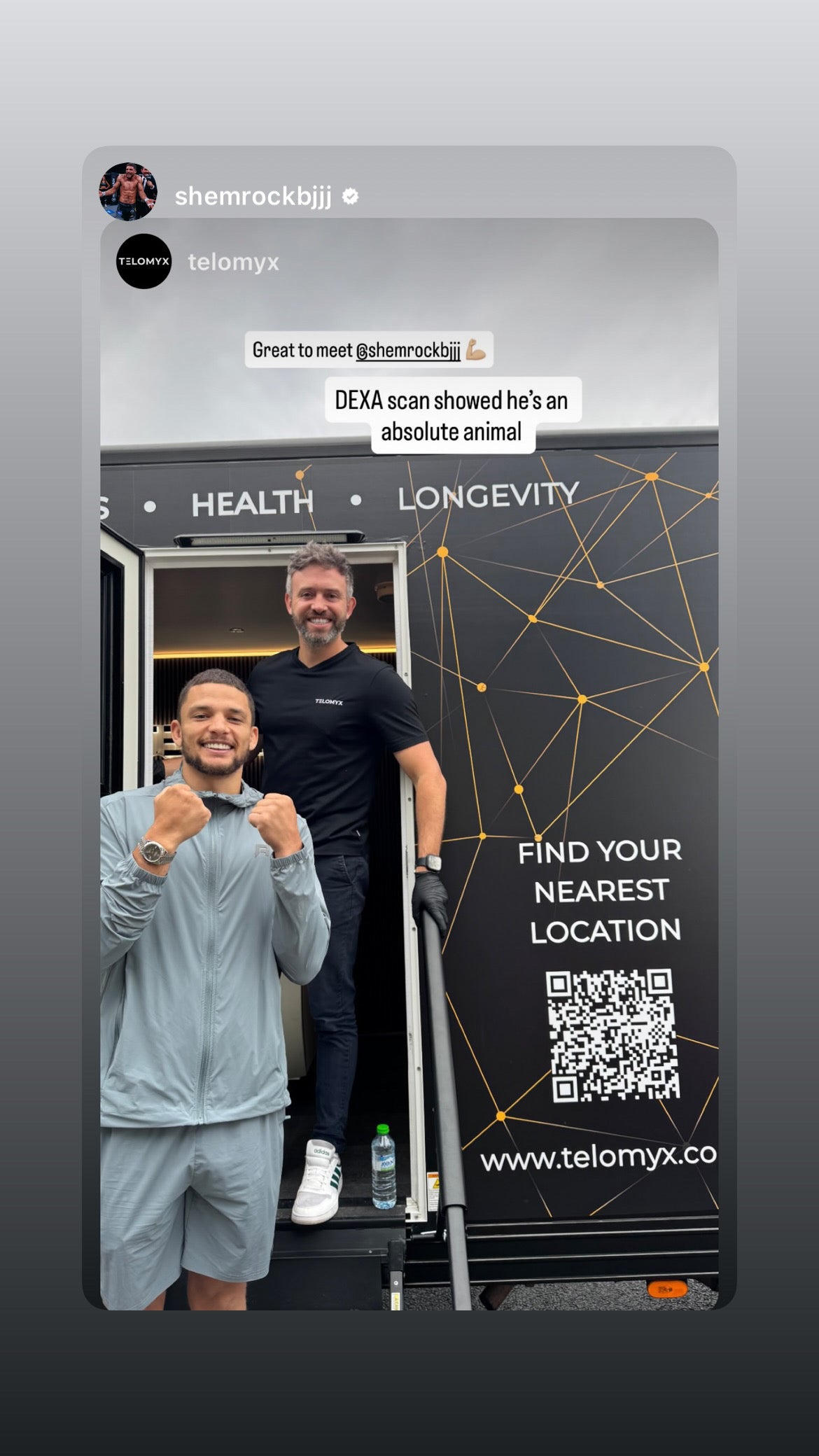 A happy customer posting on instagram about telomyx