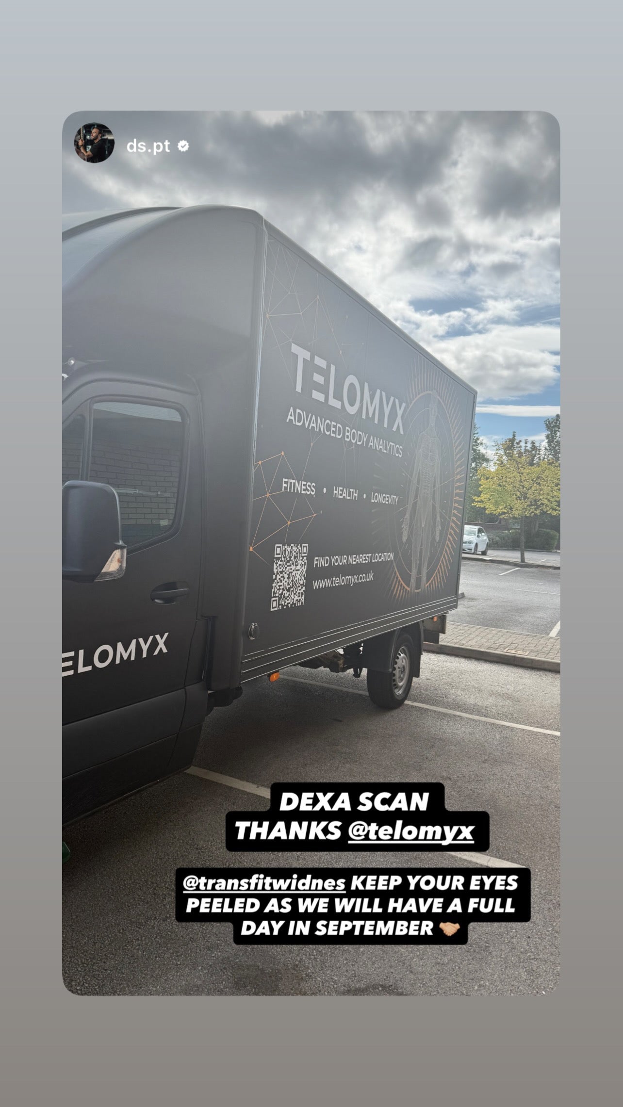 A happy customer posting on instagram about telomyx